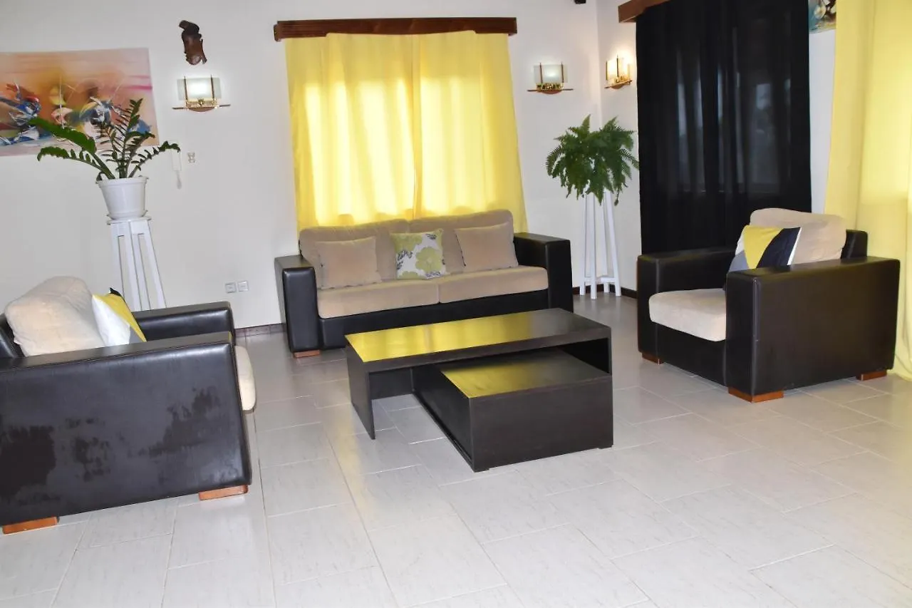 Lombo Branco Palace Ribeira Grande